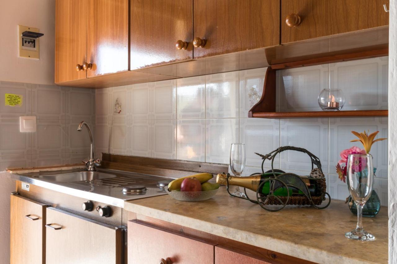 Tasia Studios Perivolion Bagian luar foto